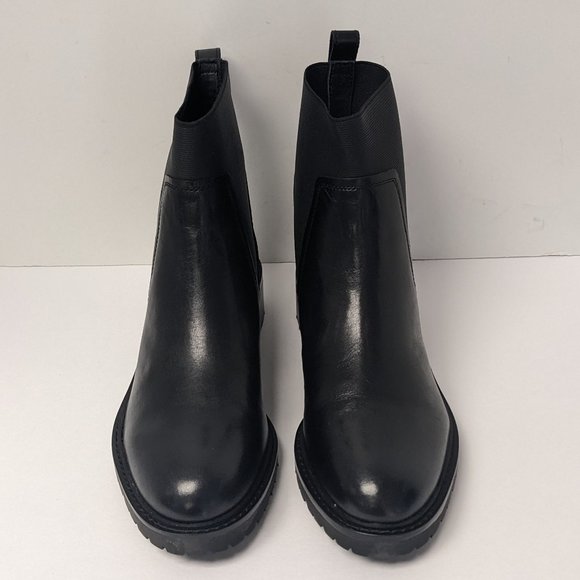 Elegant Black Ankle Boots - Picture 3 of 6
